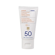 Korres YOGHURT Getönte Sonnencreme für das Gesicht SPF50