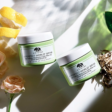 Origins A Perfect World™ SPF 40 Age-Defense Moisturizer with White Tea