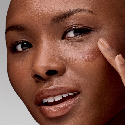 Estée Lauder Futurist Blushmaker