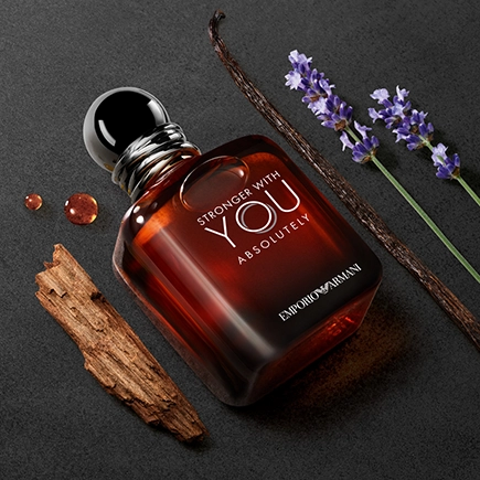 Giorgio Armani Stronger with YOU Absolutely Parfum