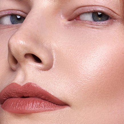 MÁDARA VELVET WEAR Matte Cream Lipstick