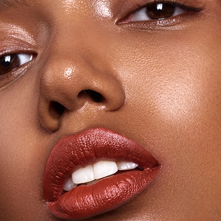 MÁDARA VELVET WEAR Matte Cream Lipstick