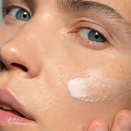 MÁDARA RETINOL ALTERNATIVE Plant-Powered Day Cream