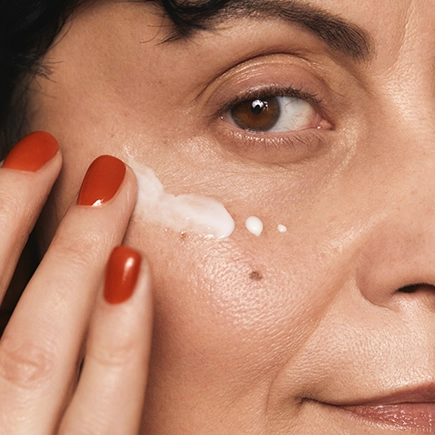 MÁDARA AGE PRO Contour Anti-Falten Augencreme
