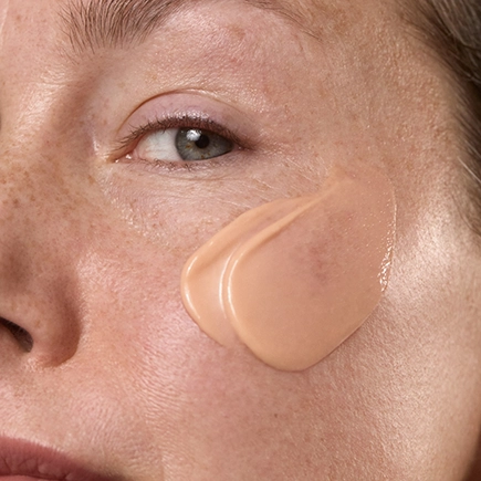 MÁDARA KOJIC ALTERNATIVE Anti-Pigment Serum mit Kojisäure-Alternative